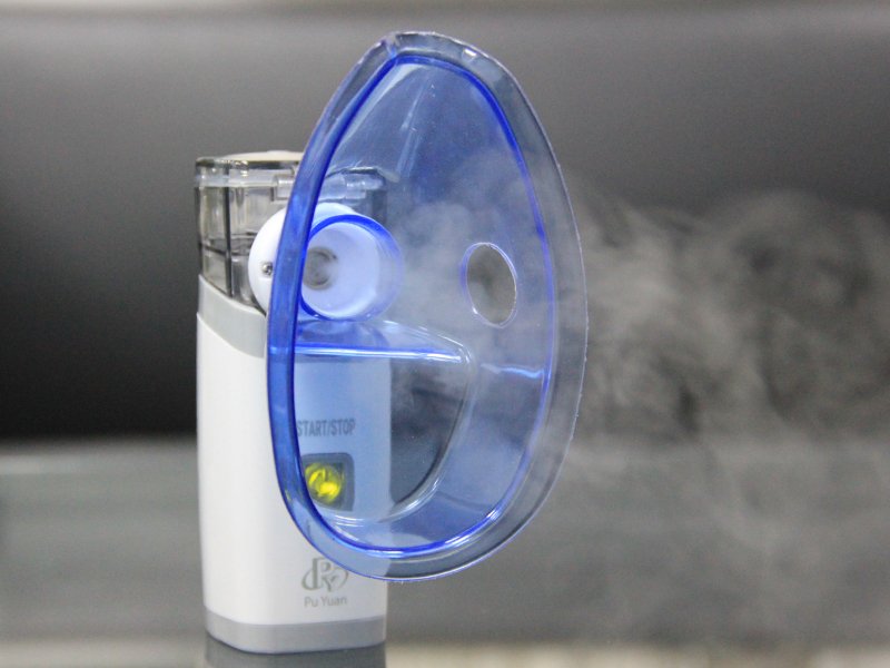 鉴于超声雾化器在治疗效果,使用寿命