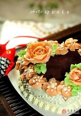 奶油霜裱花蛋糕_360百科