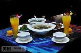 德玛西亚英雄联盟主题餐厅