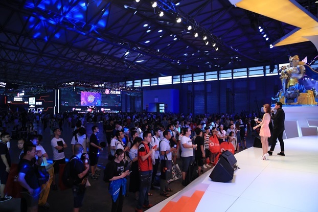 CJ2018：IGG展台High翻天