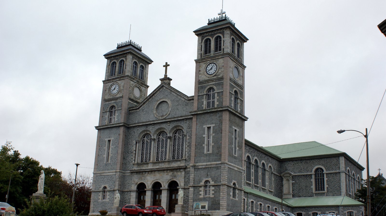 纽约最著名的宗教建筑之一：圣约翰神明大教堂-Go City 通票