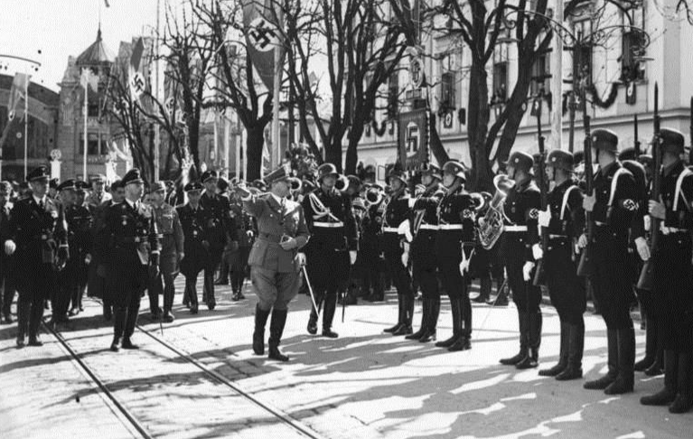 1919年经济学家_...革开放三十年 经济学家放眼量(2)