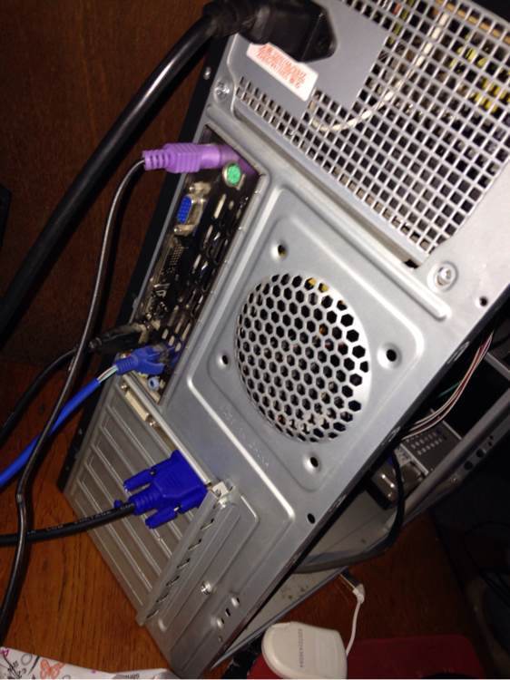 电脑主机上的视频接口在哪_360问答