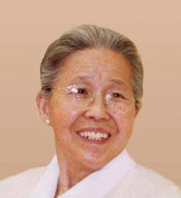 中国出生城市:毕业院校:出生日期: 1924年10月27日人物简介:李承仙